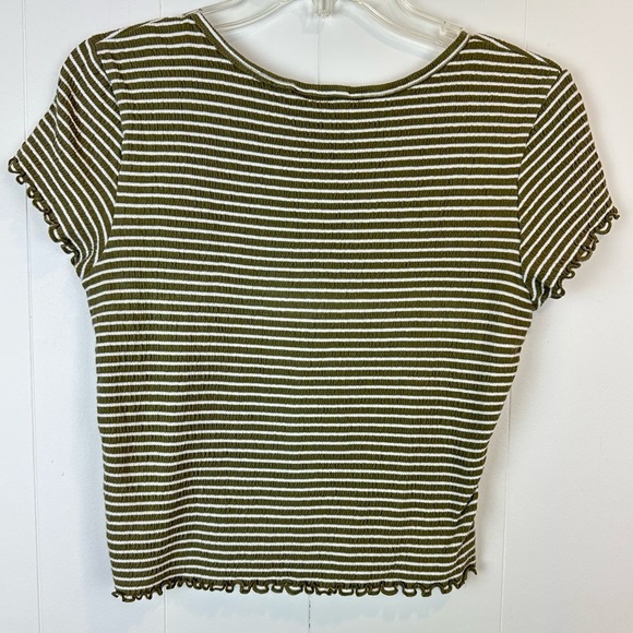 AE Green Striped Lettuce Hem Crop Top S - Picture 7 of 8